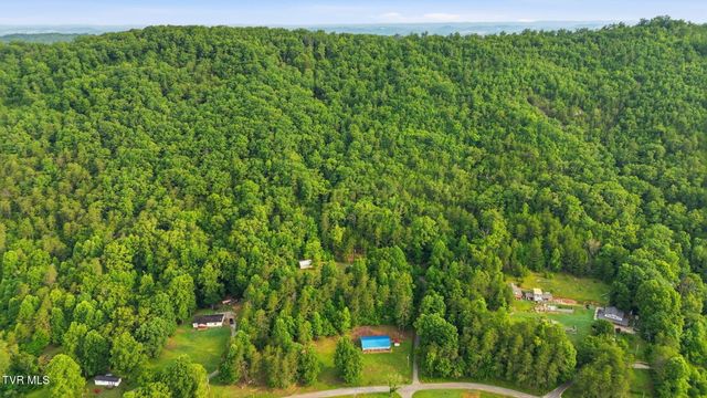 965 Grassy Creek Road, Rogersville, TN 37857