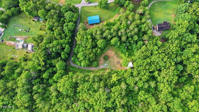 965 Grassy Creek Road, Rogersville, TN 37857