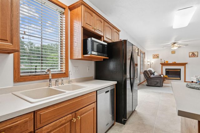 1920 Falcon Ridge, Waterloo, IA 50701