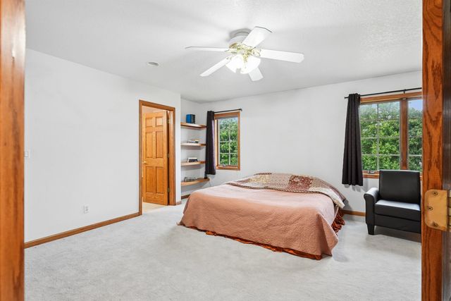 1920 Falcon Ridge, Waterloo, IA 50701