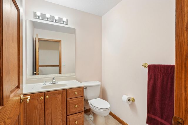 1920 Falcon Ridge, Waterloo, IA 50701
