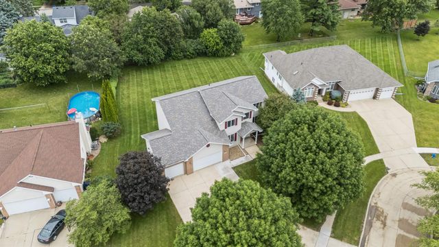 1920 Falcon Ridge, Waterloo, IA 50701