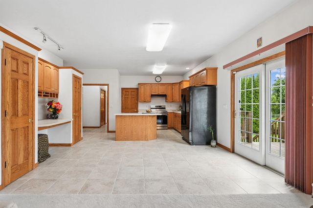 1920 Falcon Ridge, Waterloo, IA 50701