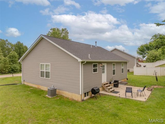 21 Cuivre River Drive, Troy, MO 63379