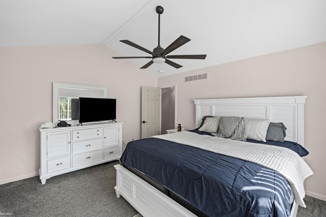 2680 Tomahawk Court, Waterford Twp, MI 48328