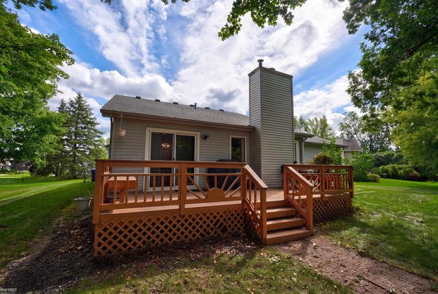 2680 Tomahawk Court, Waterford Twp, MI 48328