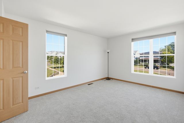 1651 Linden Park Lane, Aurora, IL 60504