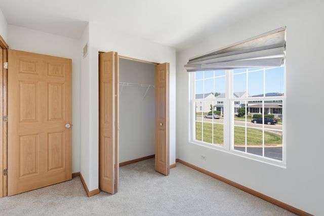 1651 Linden Park Lane, Aurora, IL 60504