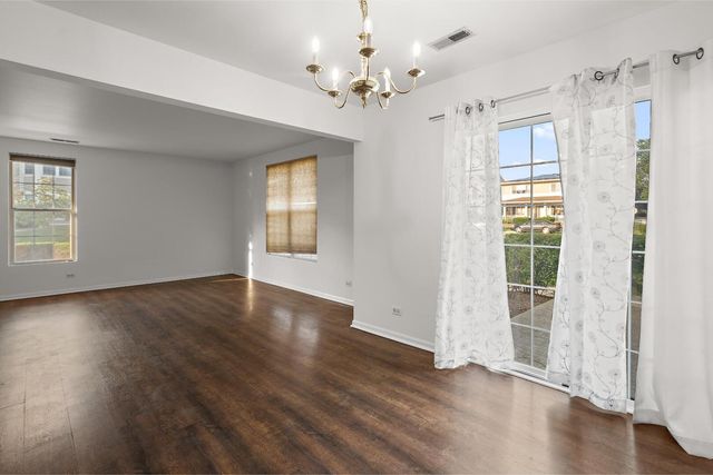 1651 Linden Park Lane, Aurora, IL 60504