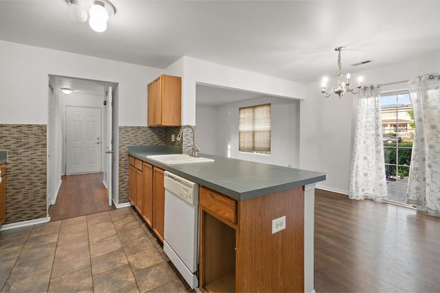 1651 Linden Park Lane, Aurora, IL 60504