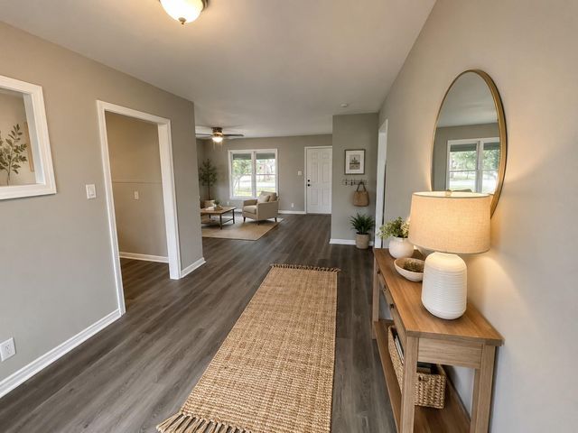 302 S 5th Street, La Porte, TX 77571