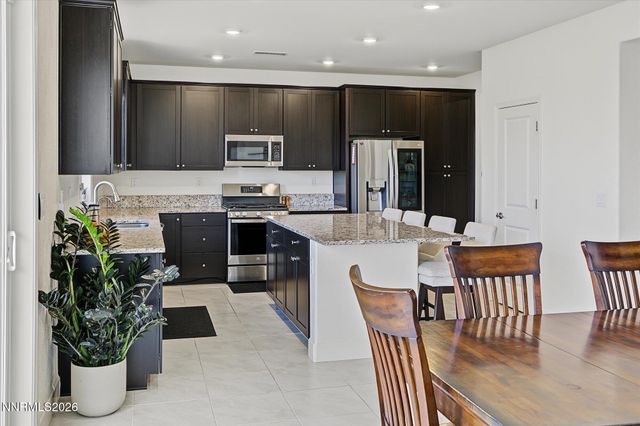 1098 Dapple Drive, Minden, NV 89423