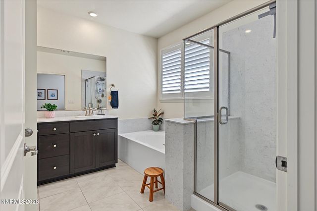 1098 Dapple Drive, Minden, NV 89423