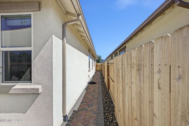 1098 Dapple Drive, Minden, NV 89423