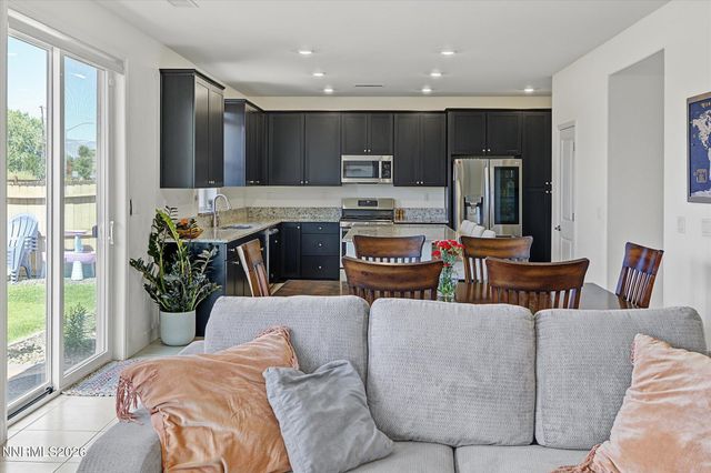 1098 Dapple Drive, Minden, NV 89423