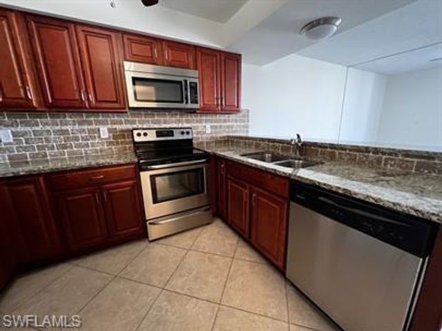 3490 N Key DR # 514, North Fort Myers, FL 33903