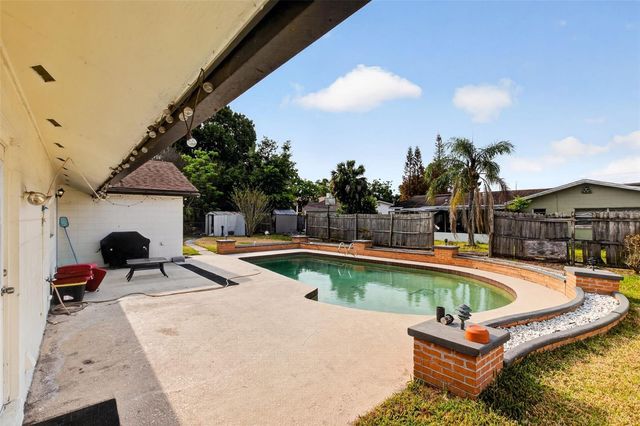 2738 FIRESIDE COURT, Orlando, FL 32839