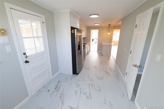 131 IRA Road, Syosset, NY 11791