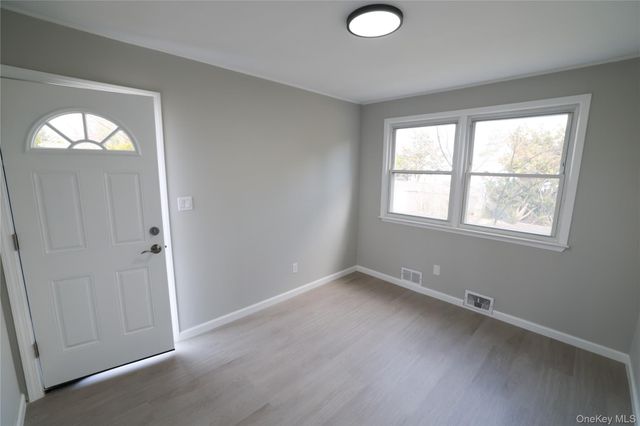 131 IRA Road, Syosset, NY 11791