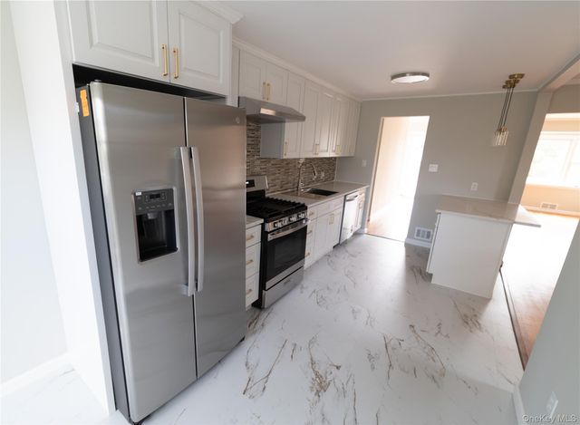 131 IRA Road, Syosset, NY 11791