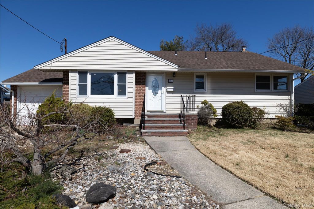 131 IRA Road, Syosset, NY 11791