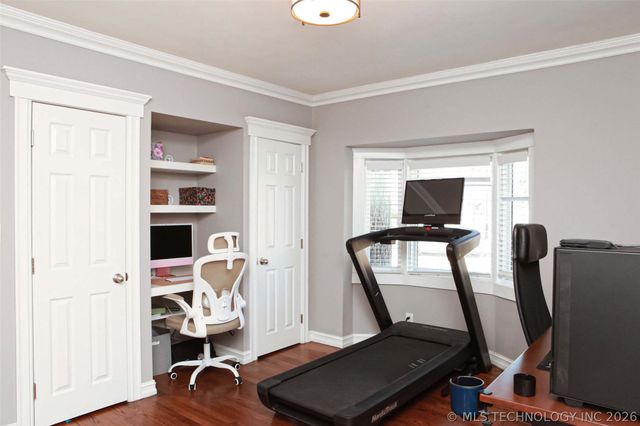 2430 E 17th Place, Tulsa, OK 74104