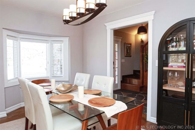 2430 E 17th Place, Tulsa, OK 74104