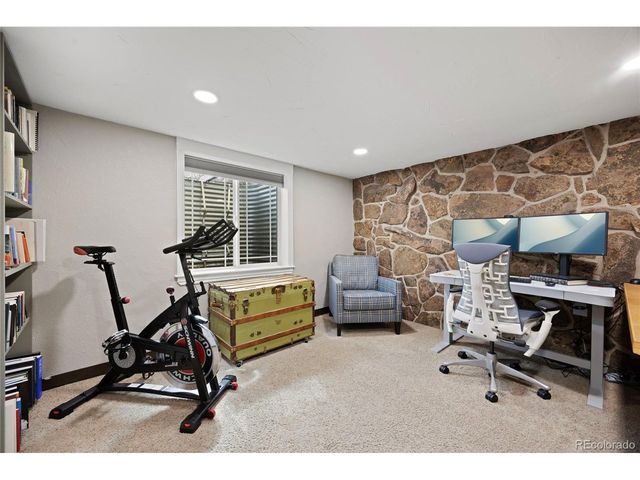 135 S 42nd St, Boulder, CO 80305