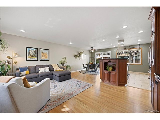 135 S 42nd St, Boulder, CO 80305