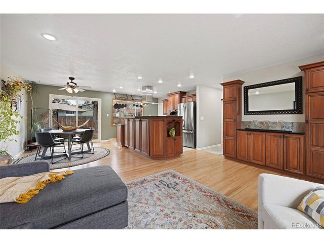 135 S 42nd St, Boulder, CO 80305