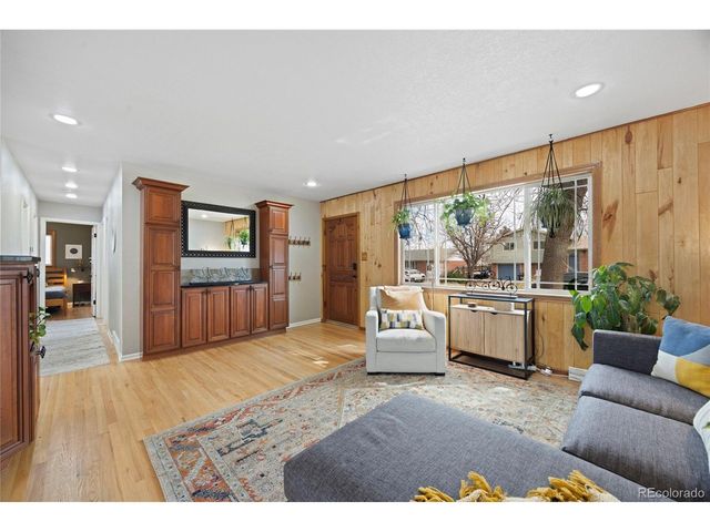 135 S 42nd St, Boulder, CO 80305