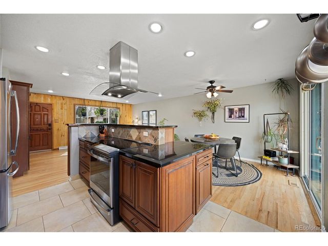 135 S 42nd St, Boulder, CO 80305