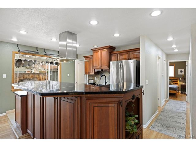 135 S 42nd St, Boulder, CO 80305