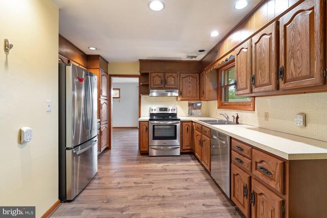 102 LYNNWOOD DR, Palmyra, PA 17078