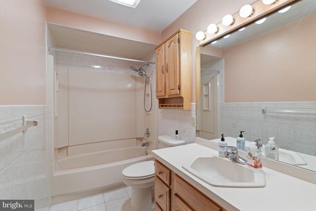 102 LYNNWOOD DR, Palmyra, PA 17078