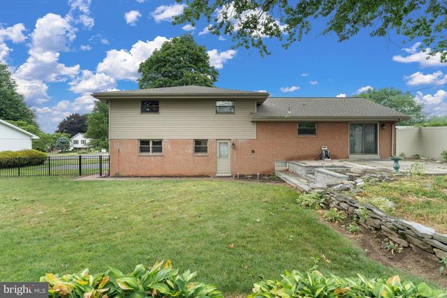 102 LYNNWOOD DR, Palmyra, PA 17078