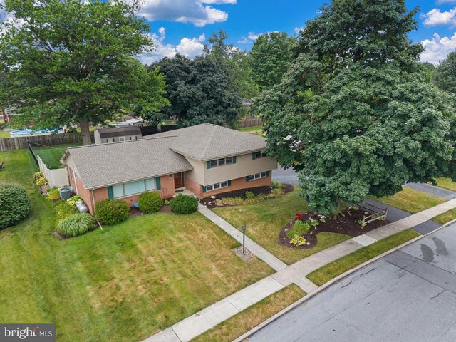 102 LYNNWOOD DR, Palmyra, PA 17078