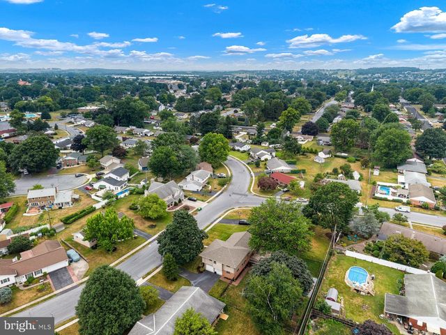 102 LYNNWOOD DR, Palmyra, PA 17078