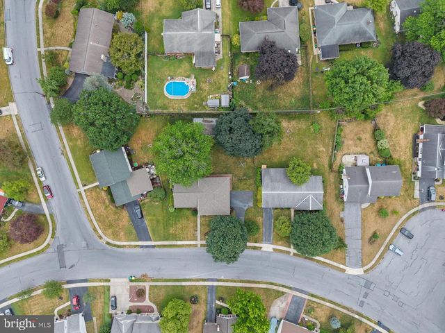 102 LYNNWOOD DR, Palmyra, PA 17078