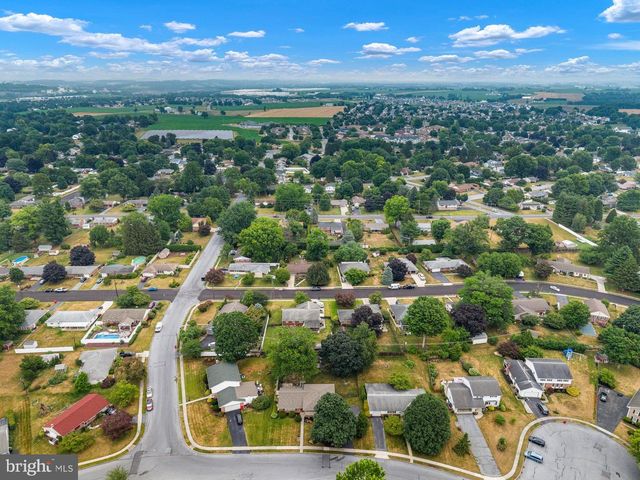 102 LYNNWOOD DR, Palmyra, PA 17078