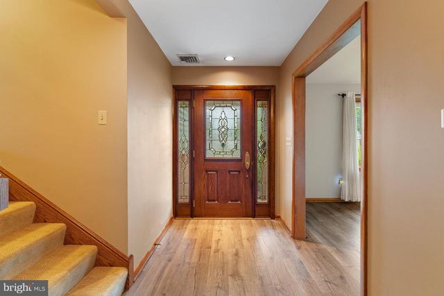 102 LYNNWOOD DR, Palmyra, PA 17078