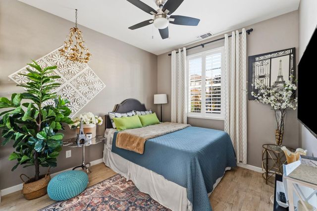 5212 Glimmer Way, Sacramento, CA 95835