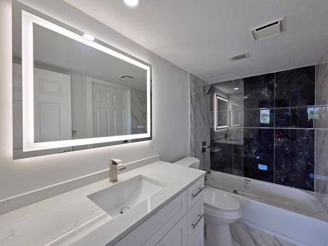 14426 Amberly Lane 203, Delray Beach, FL 33446