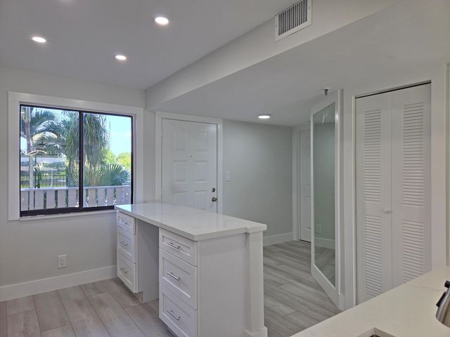 14426 Amberly Lane 203, Delray Beach, FL 33446