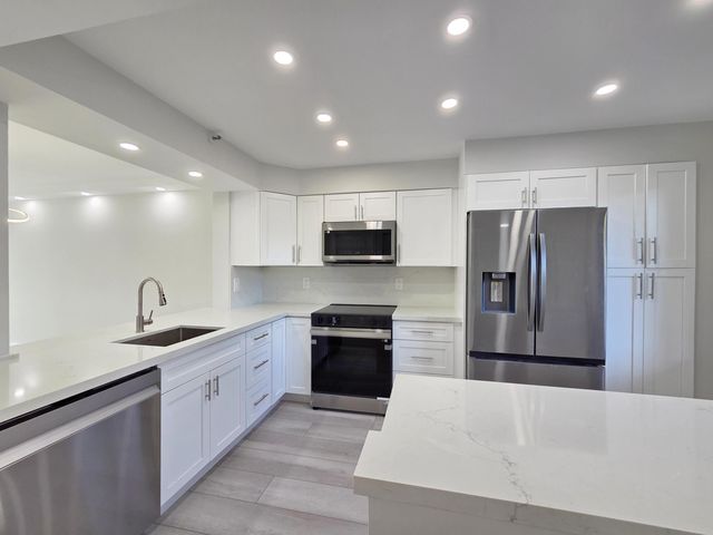 14426 Amberly Lane 203, Delray Beach, FL 33446