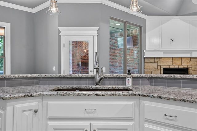 2501 Semillon Way, Edmond, OK 73012