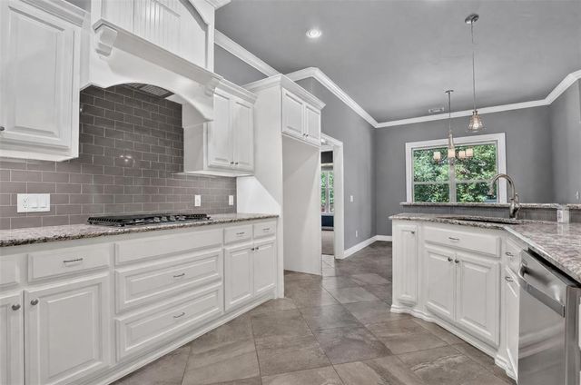 2501 Semillon Way, Edmond, OK 73012