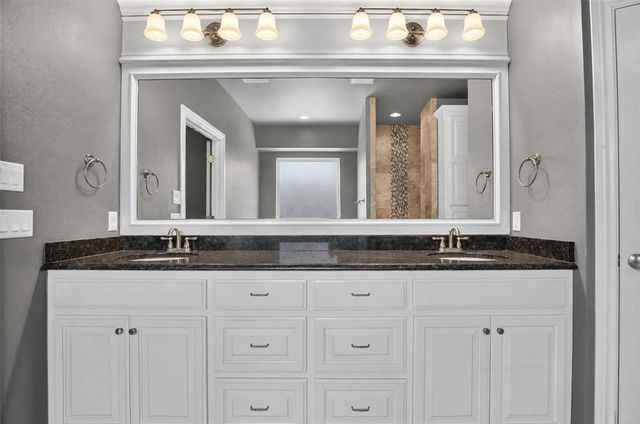 2501 Semillon Way, Edmond, OK 73012