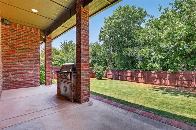 2501 Semillon Way, Edmond, OK 73012