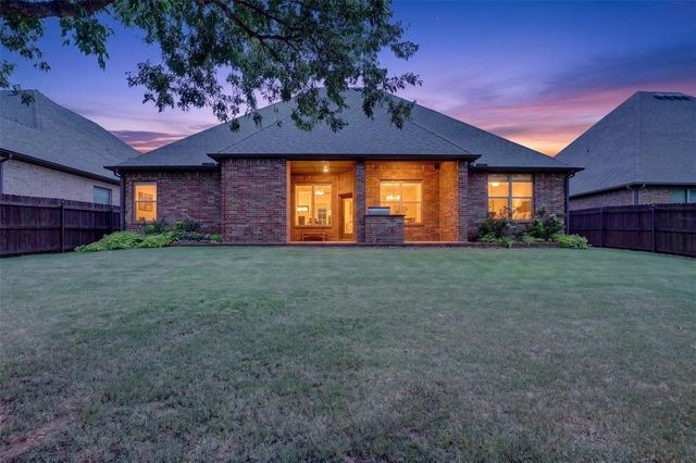2501 Semillon Way, Edmond, OK 73012